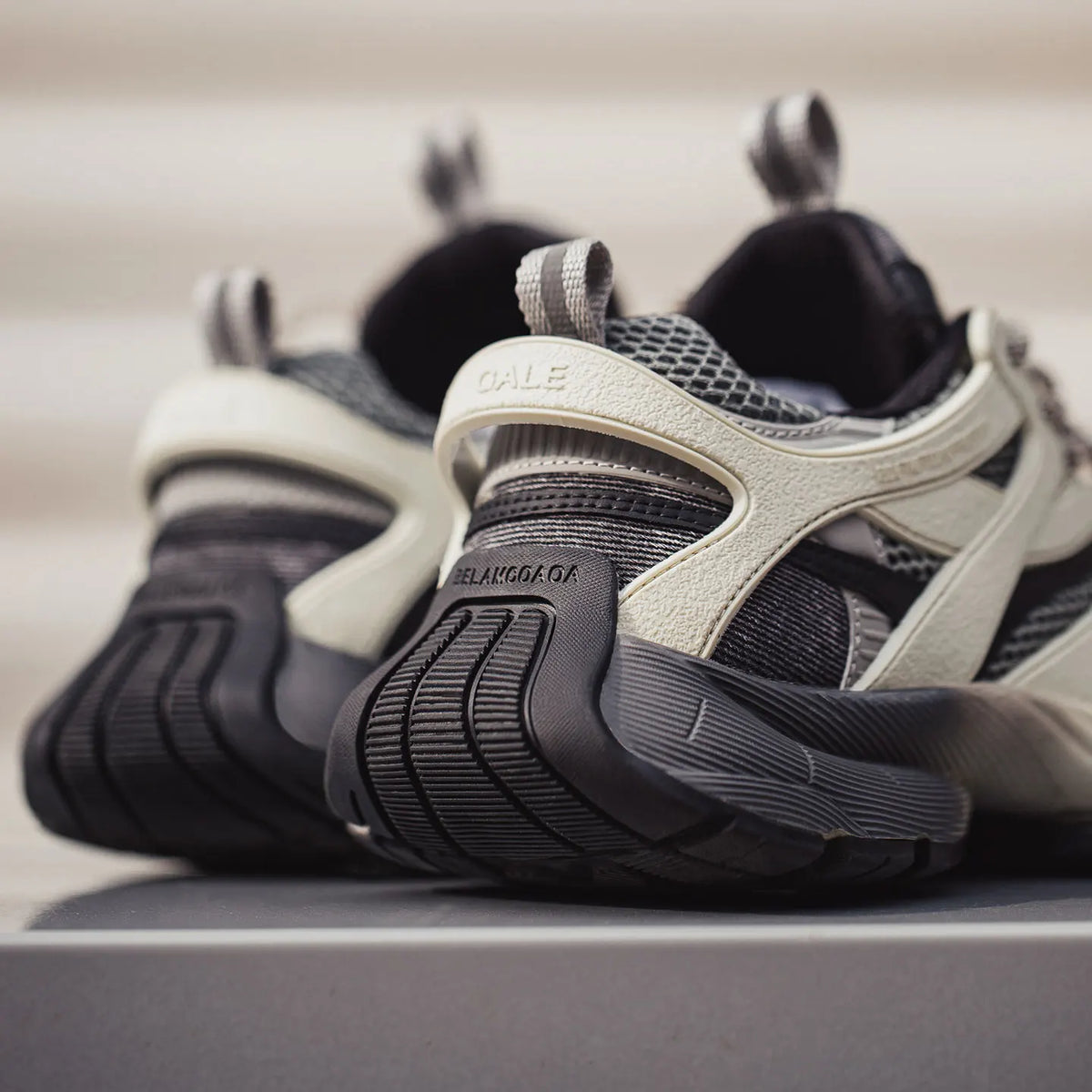 Gradient Mesh Splicing Chunky Platform Sneakers