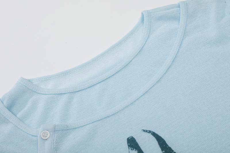 DAXUEN Long-sleeved tee with doberman graphic