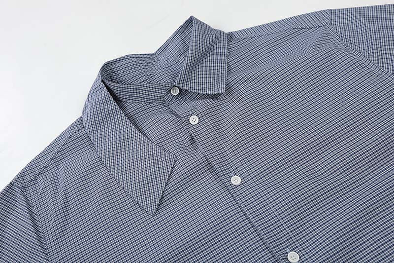 DAXUEN Short-sleeved blue and white check button-up shirt