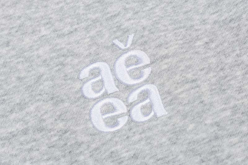 DAXUEN Full-zip hooded sweatshirt with graphic details