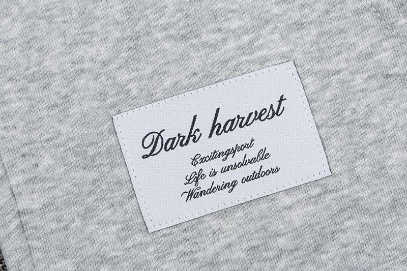 DAXUEN Full-zip hooded sweatshirt with graphic details