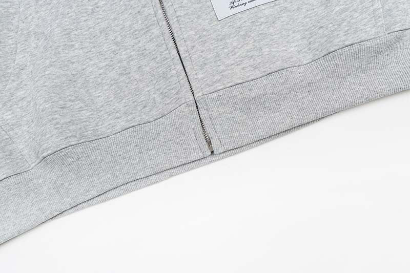 DAXUEN Full-zip hooded sweatshirt with graphic details