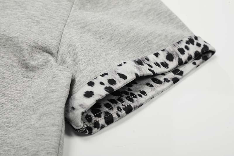 DAXUEN Short-sleeved quarter-zip polo shirt with animal print