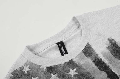 DAXUEN Crew neck graphic T-shirt with abstract flag print