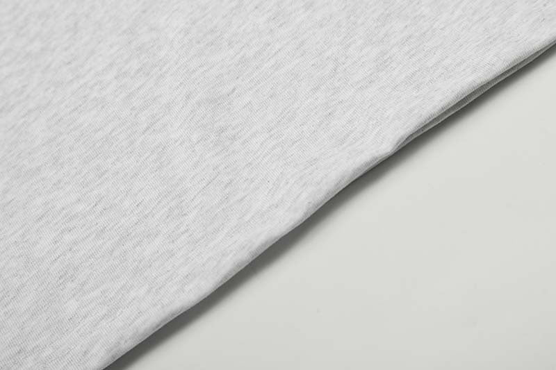 DAXUEN Crew neck graphic T-shirt with abstract flag print