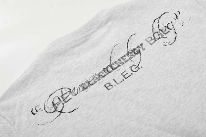 DAXUEN Crew neck graphic T-shirt with abstract flag print