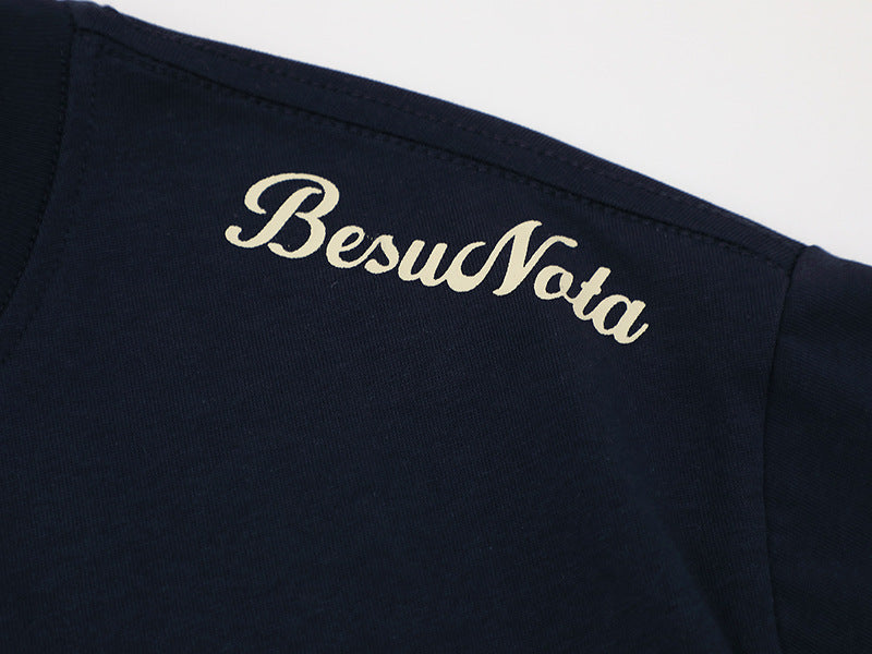 Oversized short-sleeved T-shirt with unique graphics