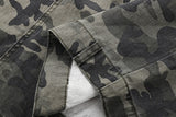 Wide-leg camouflage cargo pants