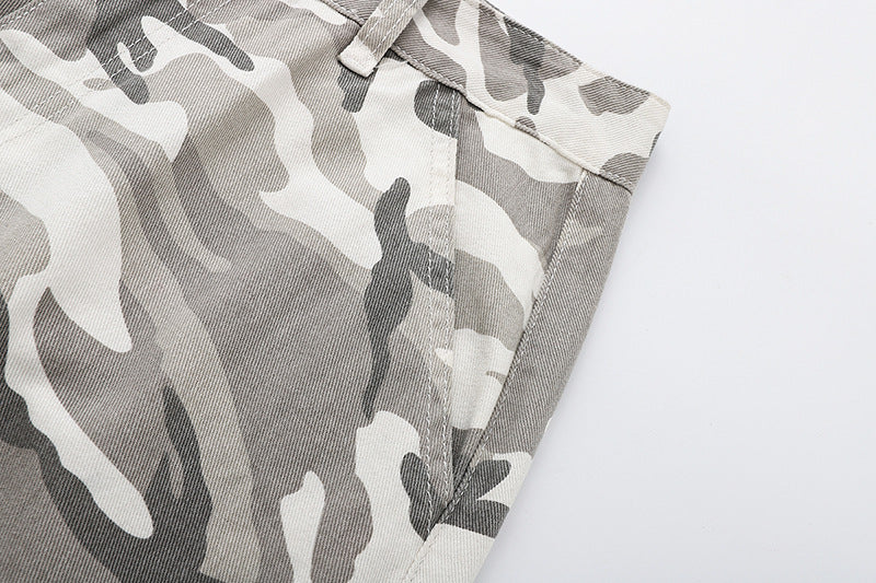 Camouflage wide-leg cargo pants