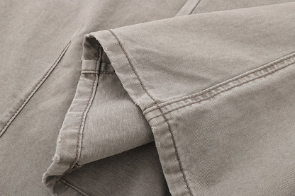Wide-leg cargo jeans in washed denim