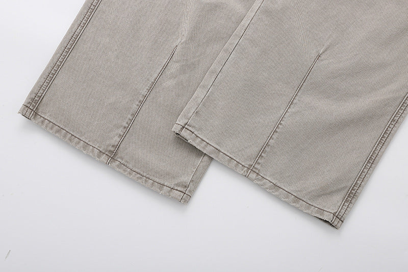 Wide-leg cargo jeans in washed denim