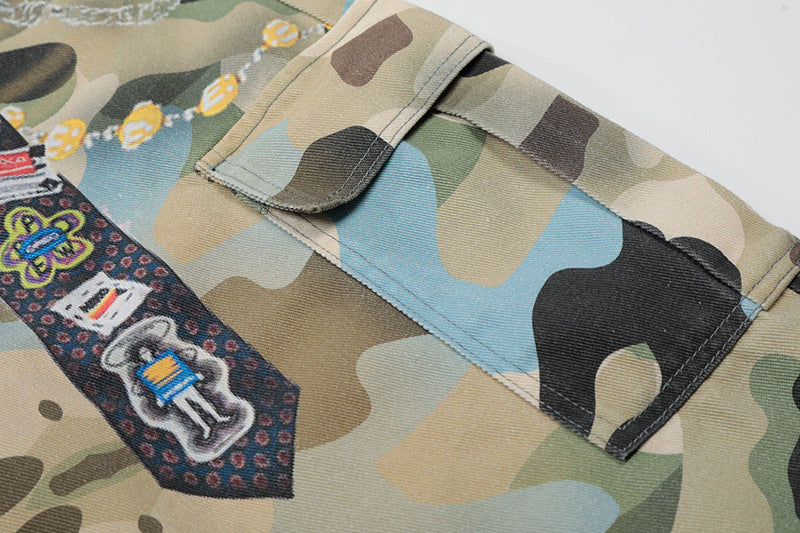 Multicolor camouflage cargo shorts with patches