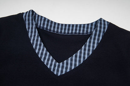 Plaid tie V-neck knit top