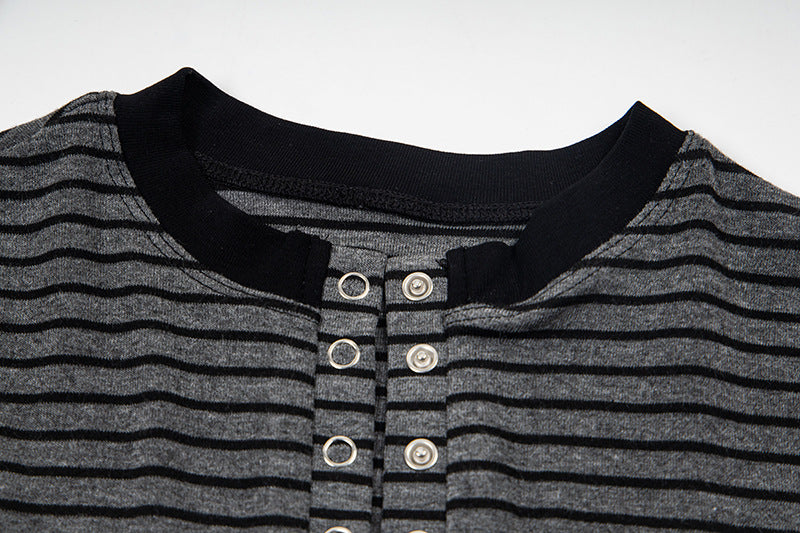 Slim-fit V-neck T-shirt with unique graphics
