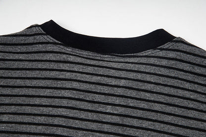 Slim-fit V-neck T-shirt with unique graphics