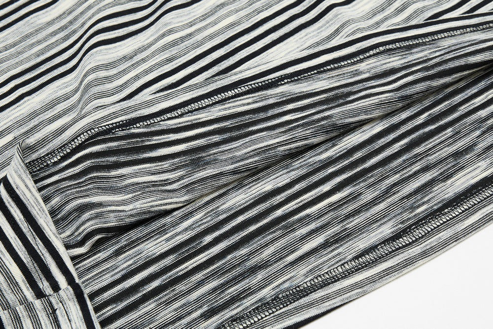 DAXUEN Bold striped graphic short-sleeve T-shirt