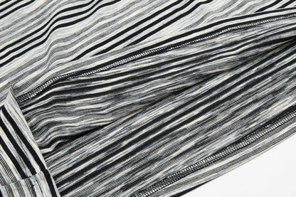 DAXUEN Bold striped graphic short-sleeve T-shirt