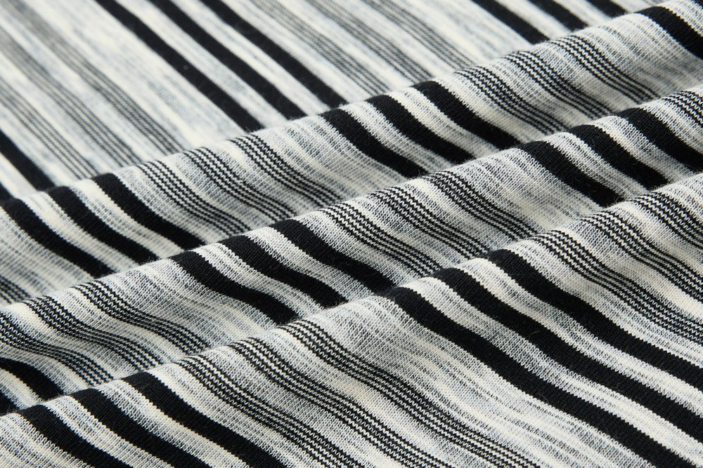 DAXUEN Bold striped graphic short-sleeve T-shirt