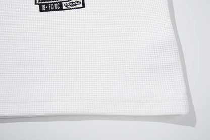 DAXUEN White waffle-knit graphic t-shirt with black and red print