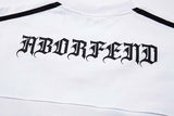 DAXUEN Gothic emblem V-neck T-shirt with printed graphics