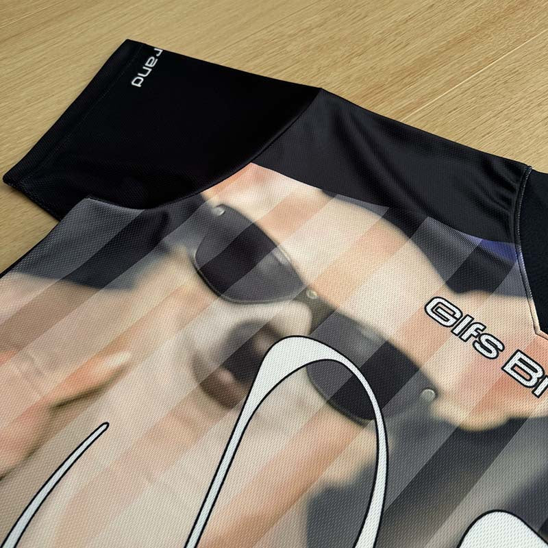 DAXUEN Oversized black graphic V-neck T-shirt with canine print