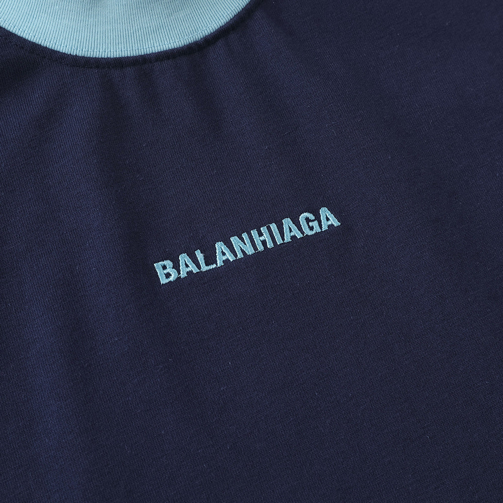 DAXUEN Relaxed-fit crew-neck t-shirt with bold text