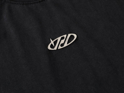DAXUEN Oversized t-shirt with studded details and abstract logo