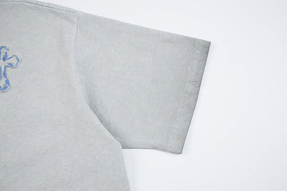 DAXUEN Distressed cross patch short-sleeved T-shirt