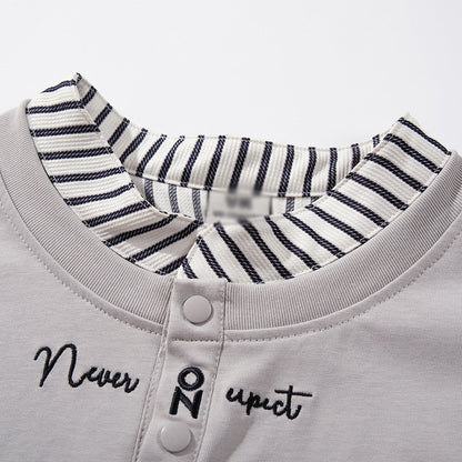 DAXUEN Oversized short-sleeved T-shirt with layered neckline design