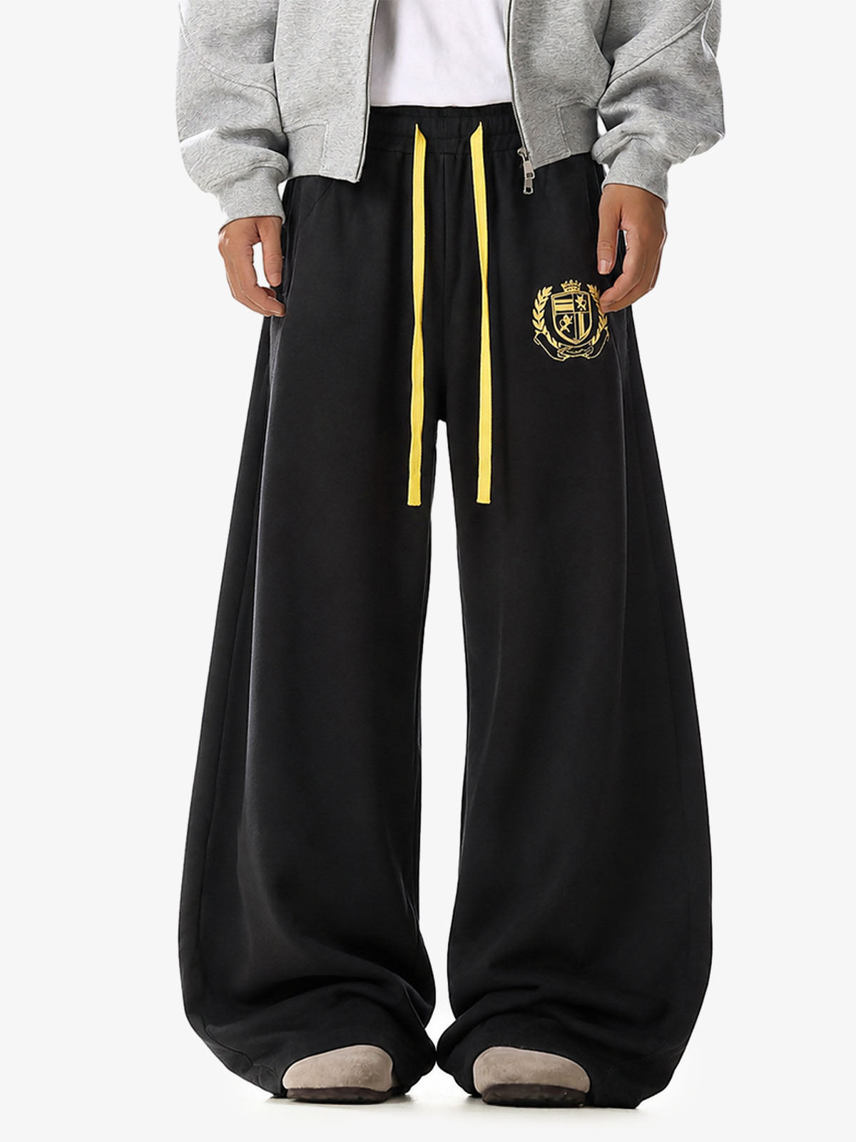 Crest Graphic Wide-Leg Sweatpants; Black / S, Black / M, Black / L, Black / XL