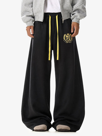 Crest Graphic Wide-Leg Sweatpants; Black / S, Black / M, Black / L, Black / XL