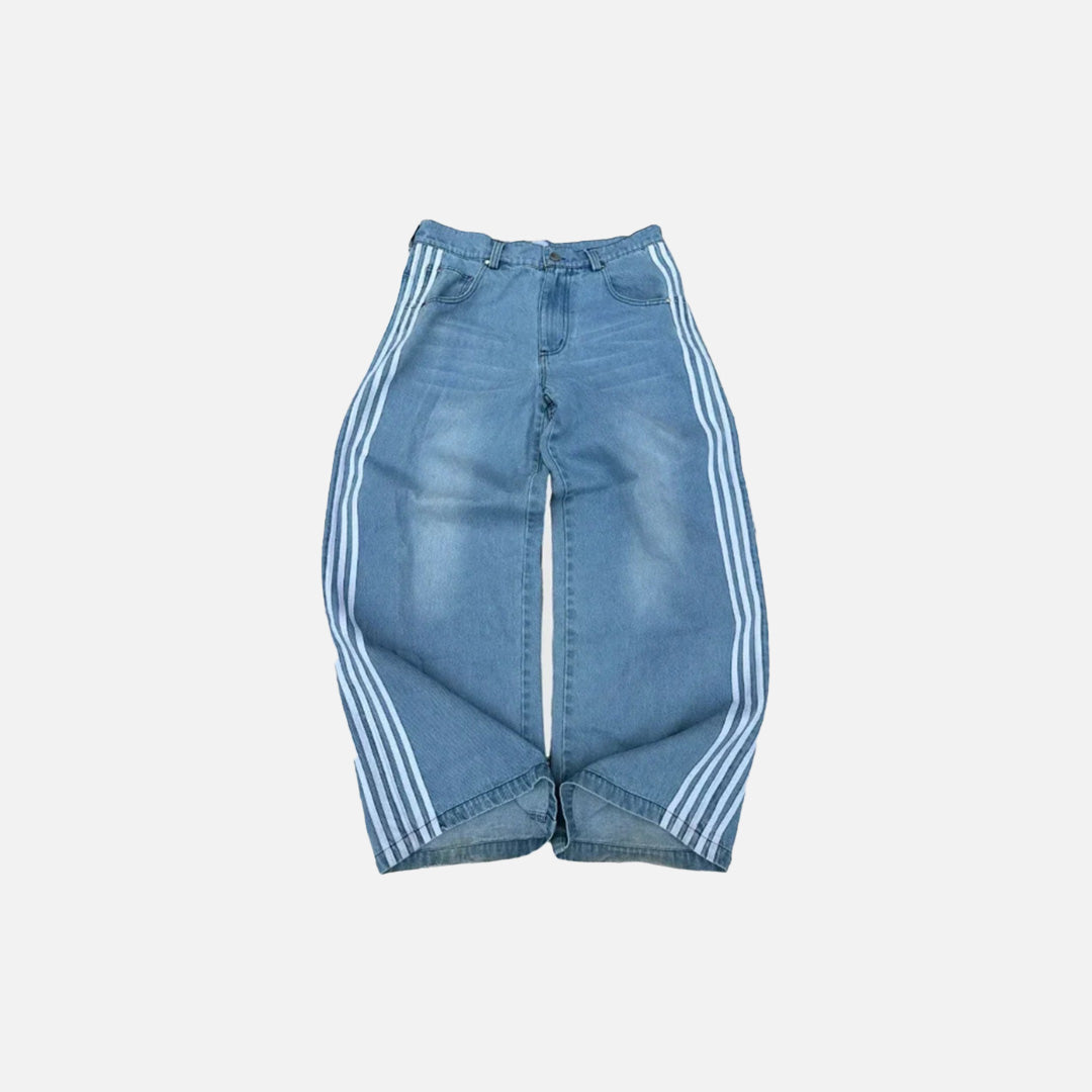 Front vew of the sky blue Metro Renegade Jeans