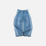 Front vew of the sky blue Metro Renegade Jeans
