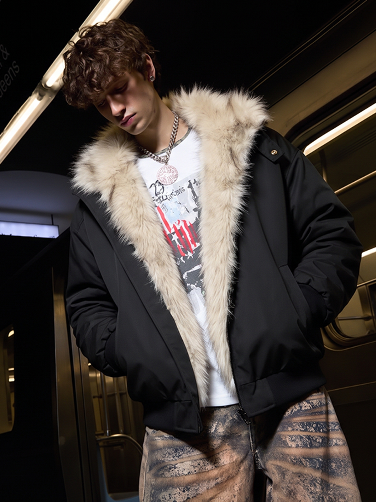 Faux-Fur Collar Zip Bomber Coat; Black / M, Black / L, Black / XL