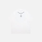 Front view of the white Loose Chain Printed T-shirt in a gray background 