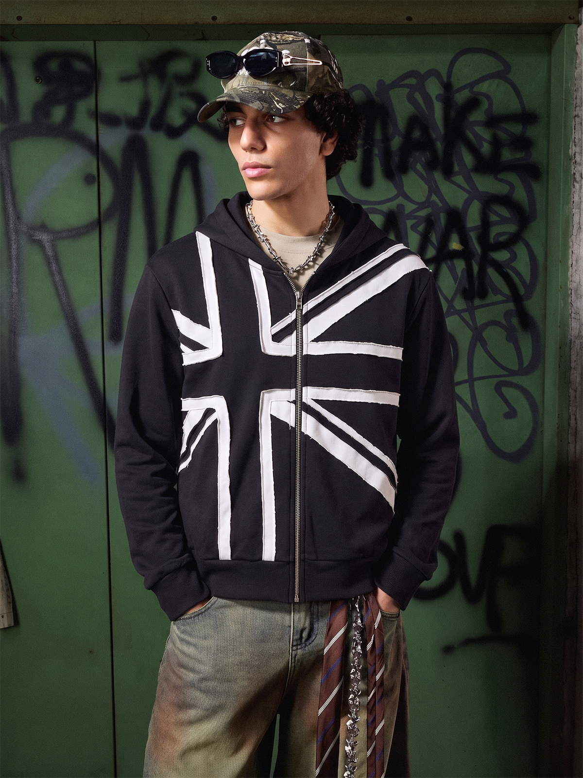 Street Style Union Jack Appliqué Hoodie; Black / S, Black / M, Black / L, Black / XL, Black / 2XL