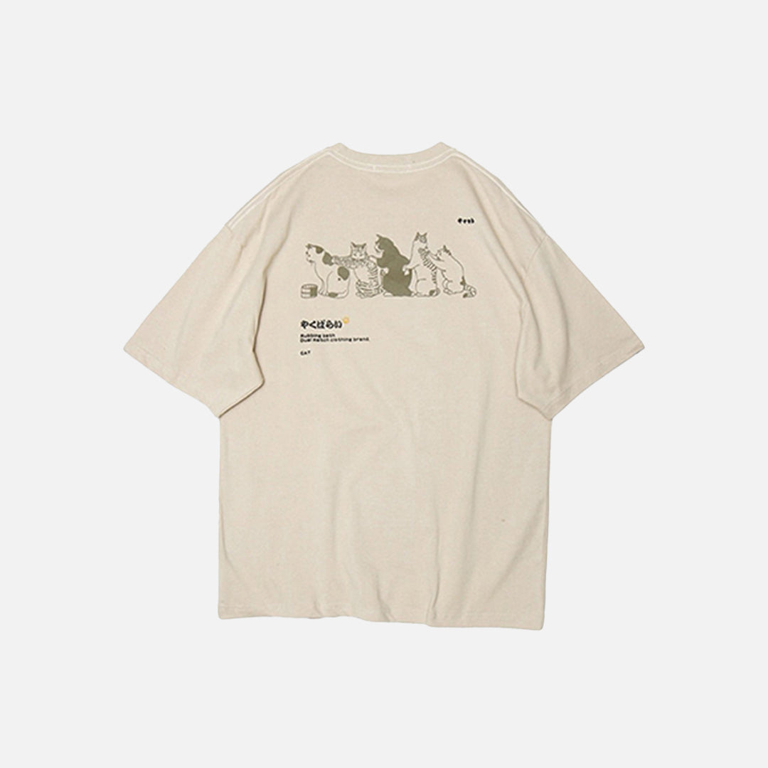 Rubbing Bath Cats Print T-shirt