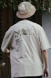 Rubbing Bath Cats Print T-shirt