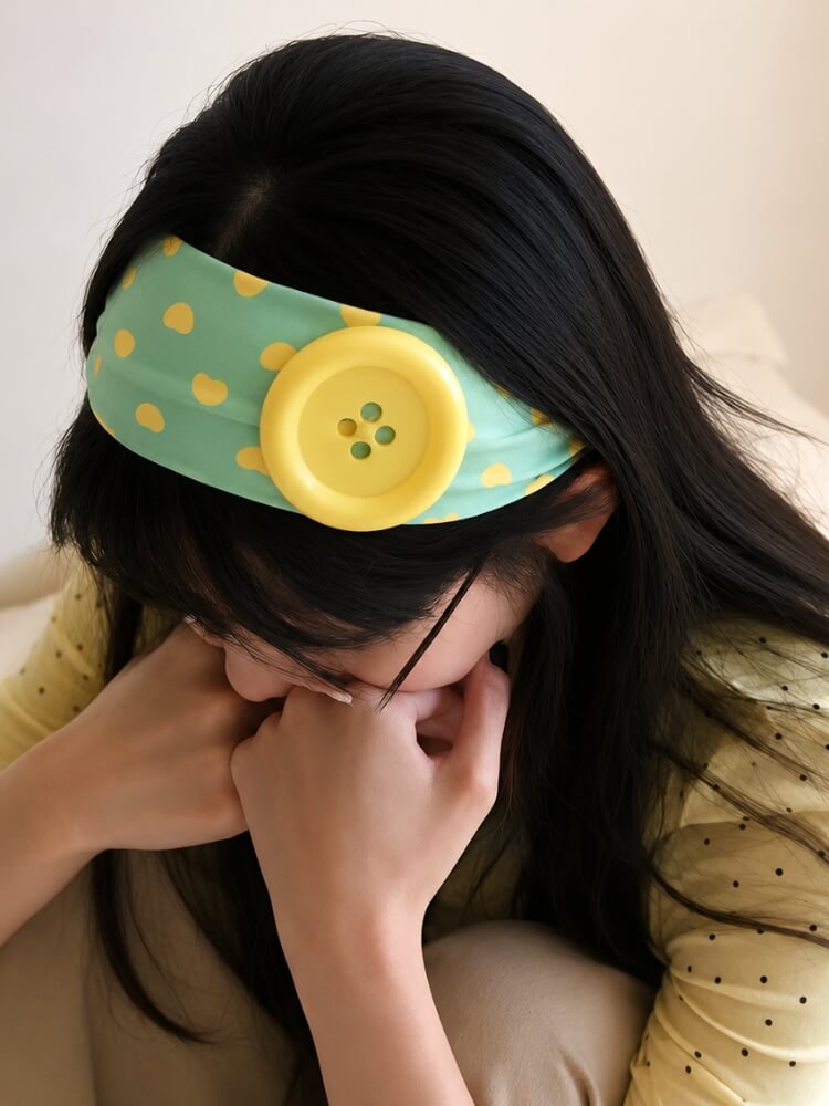 Kawaii Button Headband