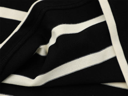 DAXUEN Striped crew neck t-shirt with embroidered text