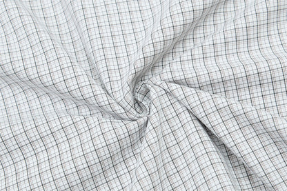 DAXUEN Short-sleeved plaid button-up shirt