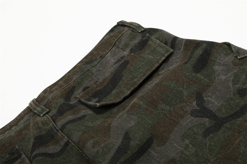 DAXUEN Wide-leg cargo pants in camouflage pattern