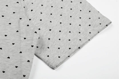 DAXUEN Short-sleeved relaxed-fit T-shirt with heart motifs and gothic graphic