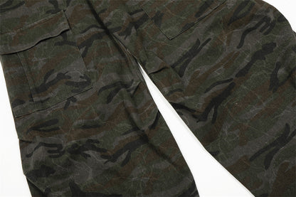 DAXUEN Wide-leg cargo pants in camouflage pattern