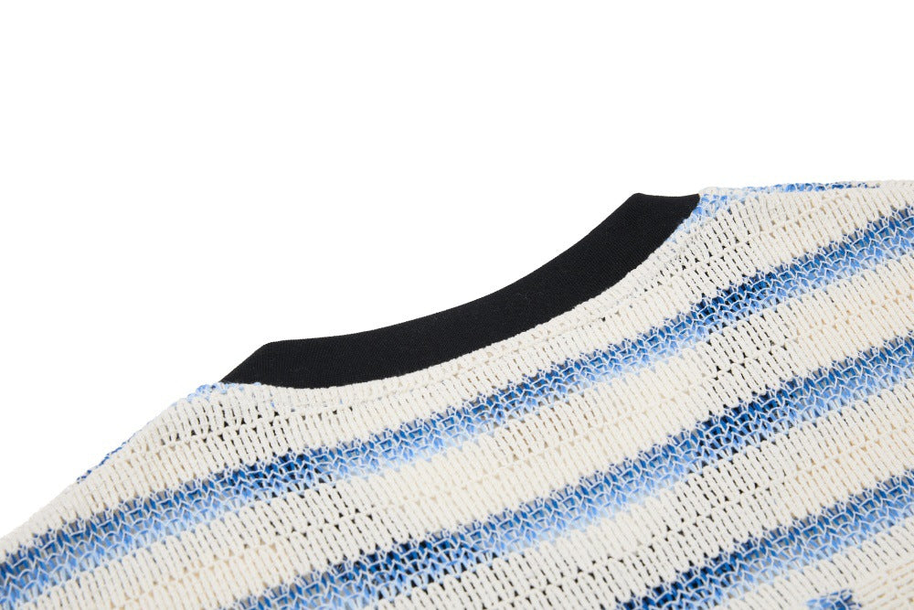 DAXUEN Short-sleeved loose-fitting V-neck top with stripes and graphics