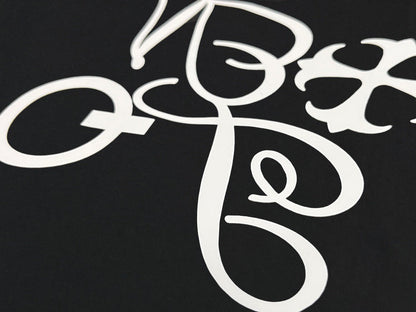 DAXUEN Ornate script graphic short-sleeved T-shirt