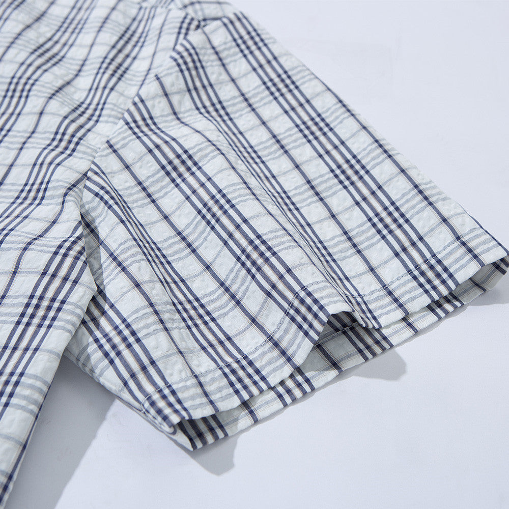 DAXUEN Short-sleeved plaid button-up shirt