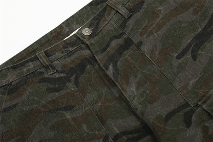 DAXUEN Wide-leg cargo pants in camouflage pattern