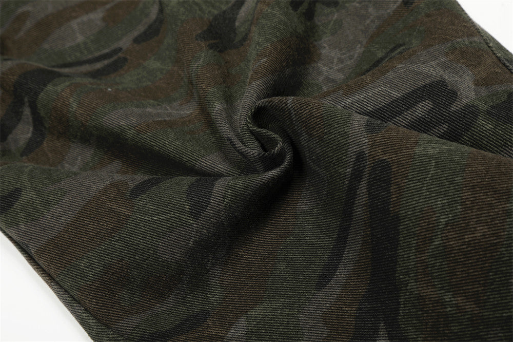 DAXUEN Wide-leg cargo pants in camouflage pattern
