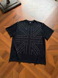 DAXUEN Short-sleeved black t-shirt with metal eyelet graphic